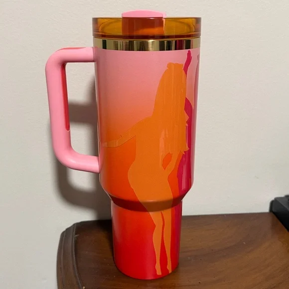 Stanley x Barbie limited Edition cup 40oz - Picture 4 of 8